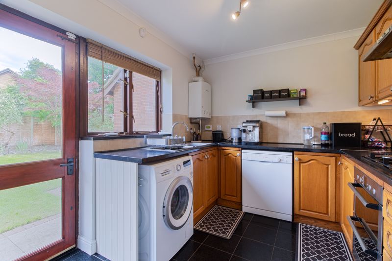 Kitchen- click for photo gallery